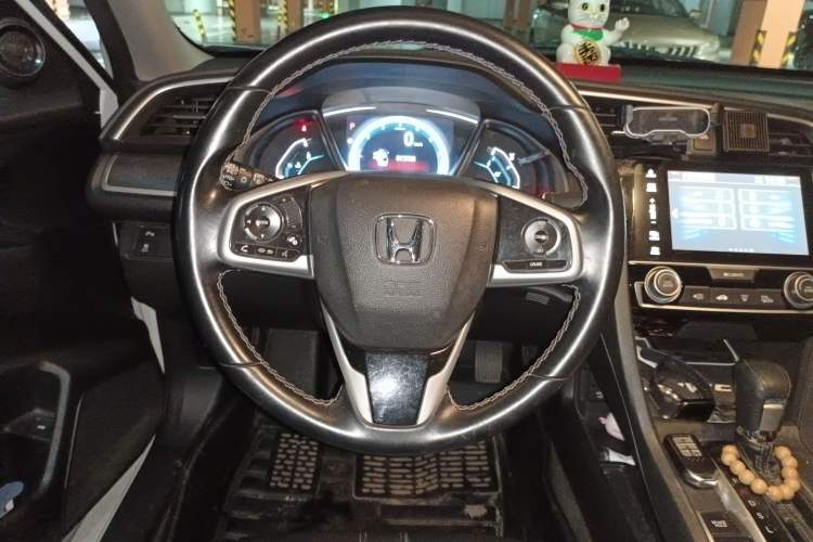 Used Honda Civic 2016 220TURBO CVT Prestige Edition
