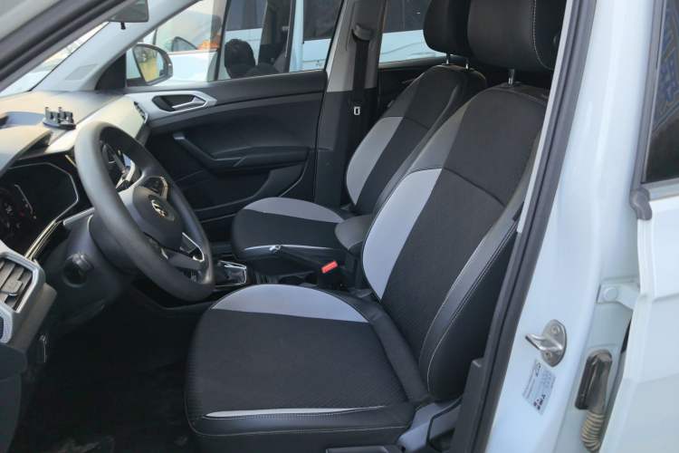 Used Volkswagen Tacqua 2021 200TSI DSG JoyConnect Edition
