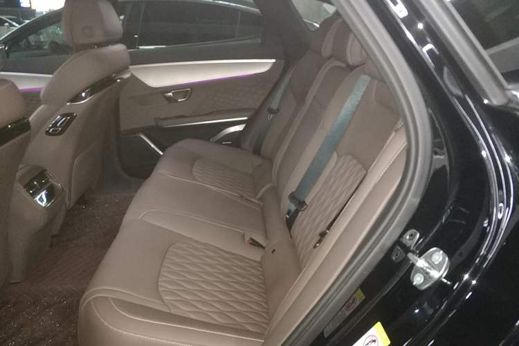 Used BYD Han 2024 EV Glory Edition 506KM Front-Wheel-Drive Premium Model
