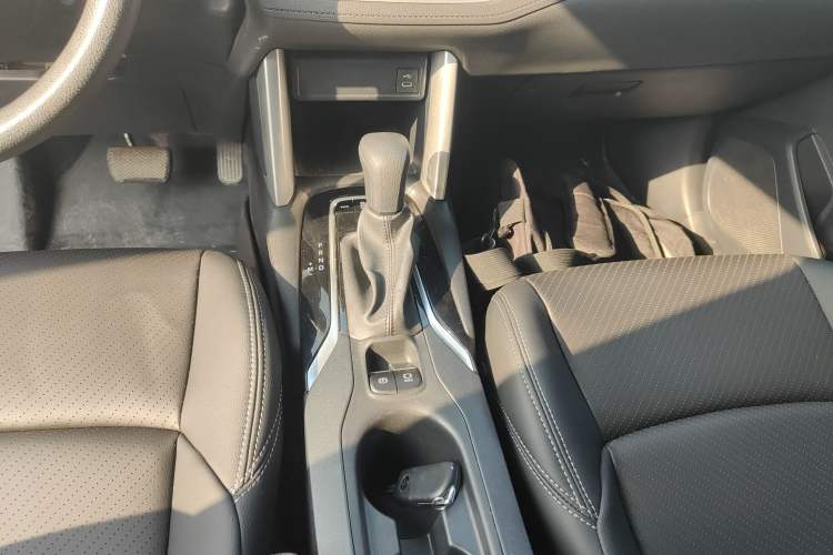 Used Toyota FRONTLANDER 2023 2.0L CVT Elite Edition
