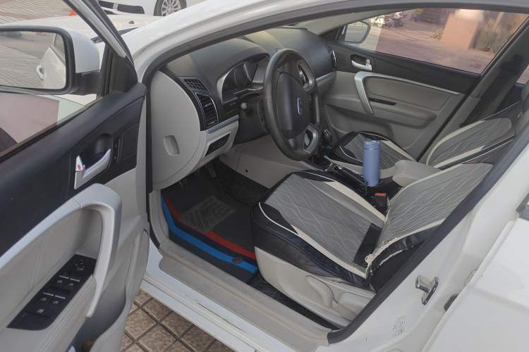 Used Geely Auto Emgrand 2016 Sedan 1.5L Manual Fashion Edition