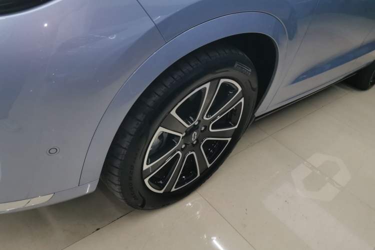 Used Hima AITO M7 2024 1.5T Intelligent Driving 4WD Pro Edition 5 Seats
