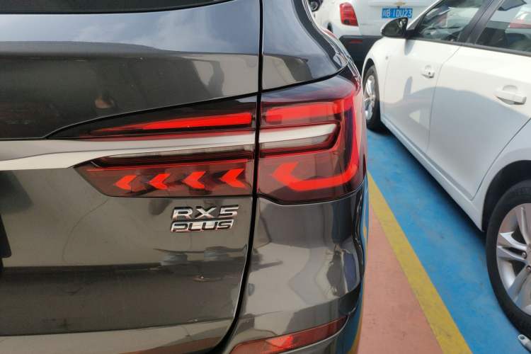 Used Roewe RX5 2023 PLUS 330TGI Automatic Trendsetting Smart Edition
