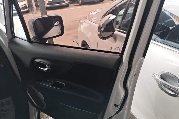 Used  Renegade 2017 180T Automatic Jingneng Edition
