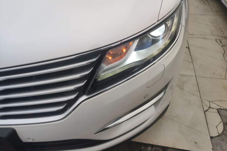 Used Lincoln MKC 2018 2.0T Four-Wheel Drive Zunya Edition