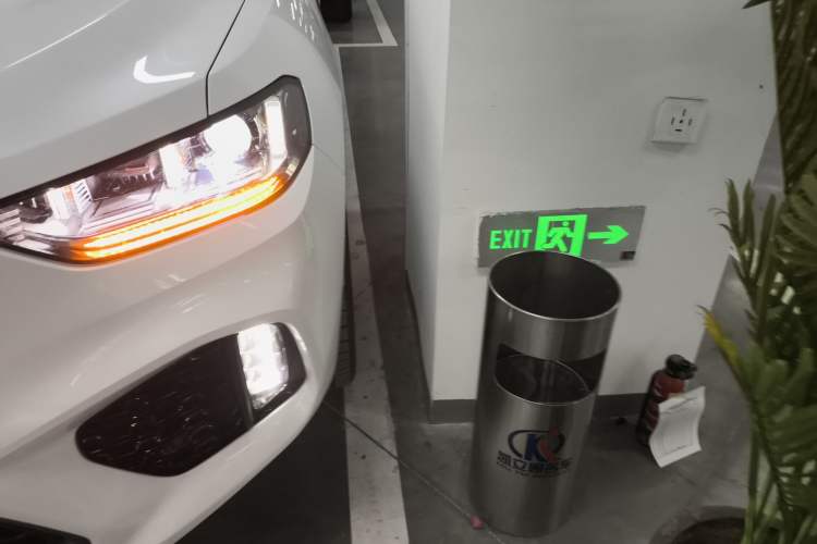 Used Wey VV5 2017 2.0T Flagship Edition
