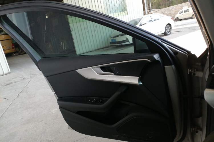 Used Audi A4L 2017 Plus 40 TFSI Fashion Model