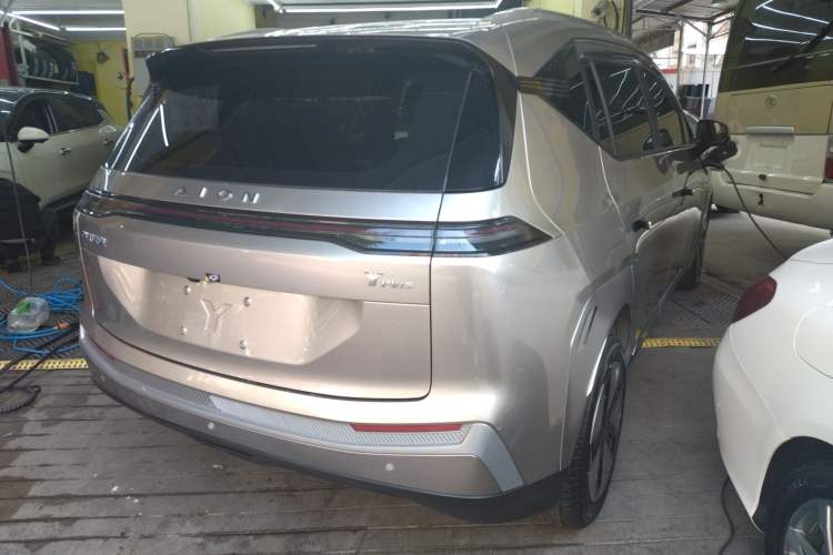 Used AION Y 2022 Plus 70 Tech Edition
