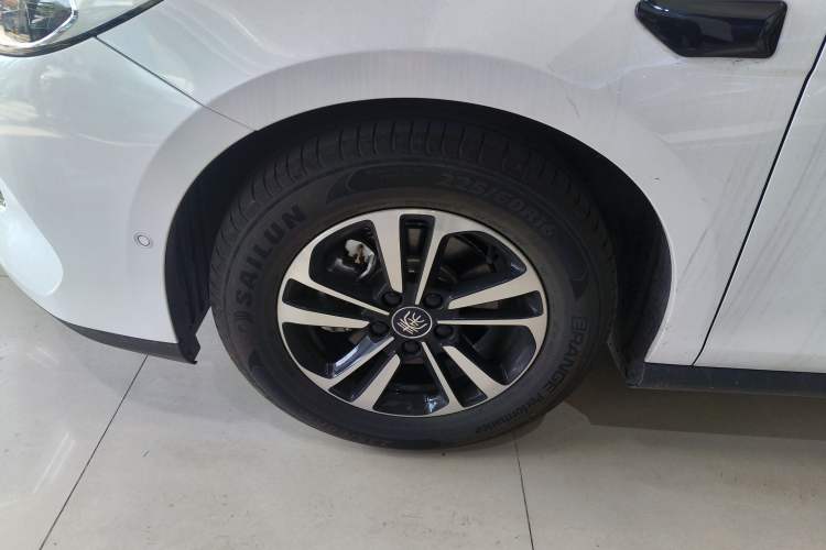 Used BYD Qin PLUS 2025 DM-i Smart Drive 55KM Beyond Model
