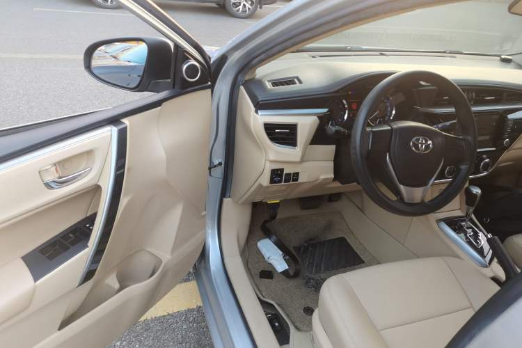 Used Toyota Corolla 2014 1.6L CVT GL-i
