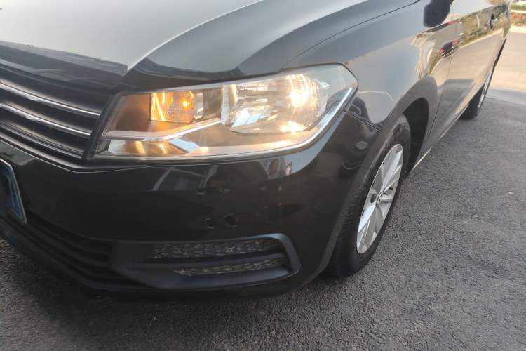 Used Volkswagen Santana 2016 1.6L Manual Fashion Edition
