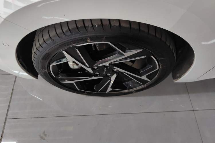 Used Lynk & Co 07 2024 EM-P 126 Long-Range Intelligent Driving Ultra