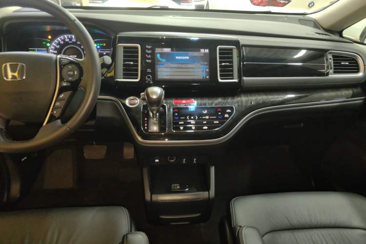 Used Honda Elysion 2019 2.0L Hybrid Luxury Edition