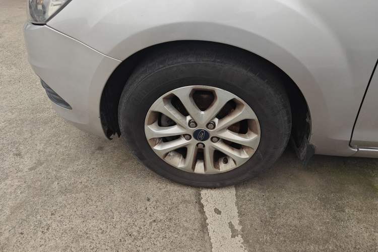 Used Ford Focus 2013 Hatchback Classic 1.8L Automatic Base Model
