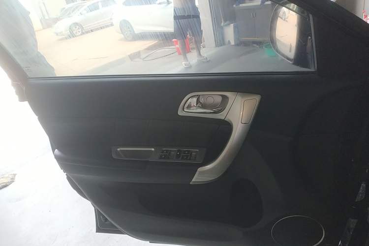 Used Haval H6 2016 Upgraded Model 1.5T Manual Two-Wheel Drive Elite Version
