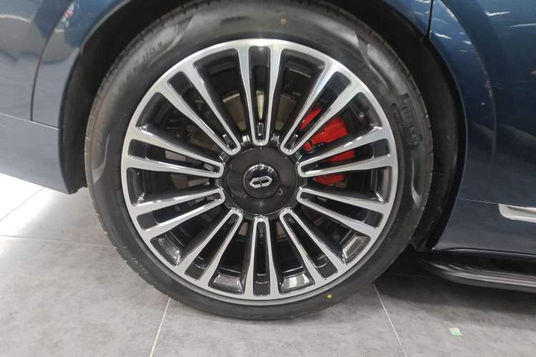 Used Hima AITO M9 2025 Extended-Range Ultra Version 52 kWh 6-Seater