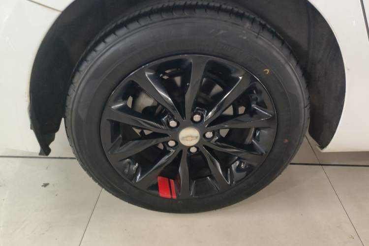 Used Chevrolet Cruze 2018 Redline 320 Automatic Pioneer Edition