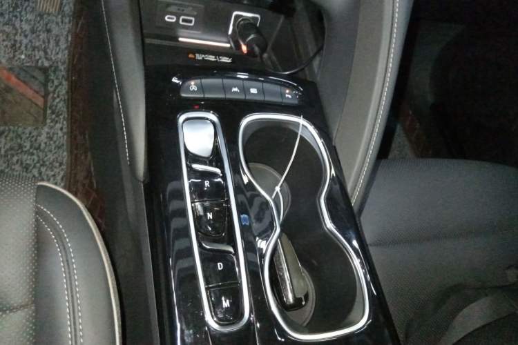 Used Buick Envision 2023 Encore S 652T Two-Wheel-Drive Luxury Model