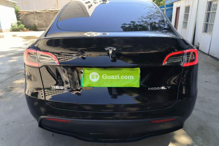 Used Tesla Model Y 2023 Rear-Wheel-Drive Version
