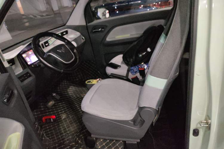 Used Wuling Hongguang MINIEV 2021 Macaron Premium Model – Lithium Iron Phosphate
