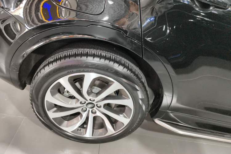 Used Land Rover Discovery Sport 2020 249 PS R-Dynamic Performance Tech Edition 7 Seats