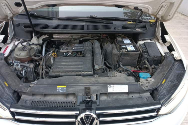 Used Volkswagen Touran 2016 Volkswagen Touran L 280TSI DSG Comfort Edition
