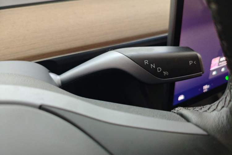 Used Tesla Model Y 2022 Rear-Wheel-Drive Version