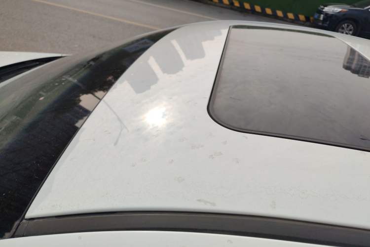 Used Roewe 360 2015 1.5L manual luxury edition
