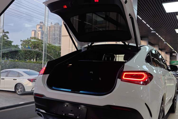 Used Mercedes-Benz GLE Coupe 2020 GLE 350 4MATIC Coupe SUV Luxury Model
