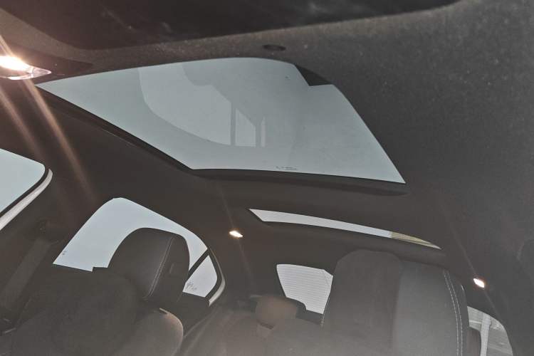 Used Mercedes-Benz A-Class 2022 Revised Version A 200 L Sport Sedan Fashionable Style
