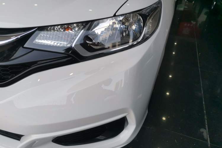 Used Honda Fit 2018 1.5L CVT Comfort Sunroof Version
