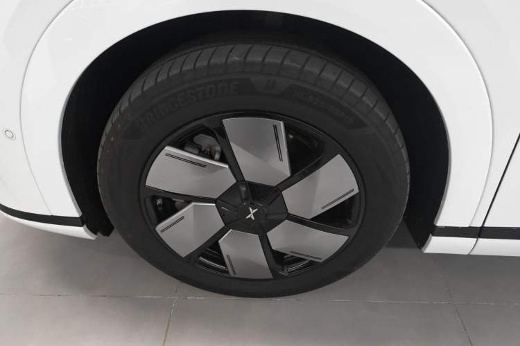 Used XPeng X9 2024 702 Ultra-Long Range Max
