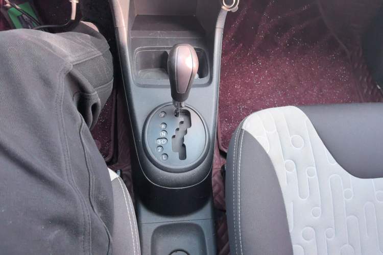 Used Suzuki Alto 2013 1.0L Automatic Luxury Model
