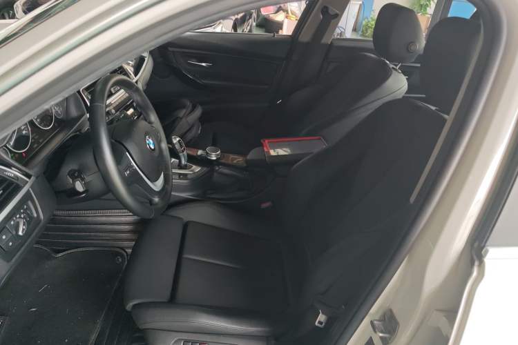 Used BMW 3 Series 2019 320Li Fashion Model
