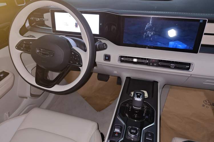 Used Geely Auto icon 2023 1.5TD Chocolate Smoothie Edition
