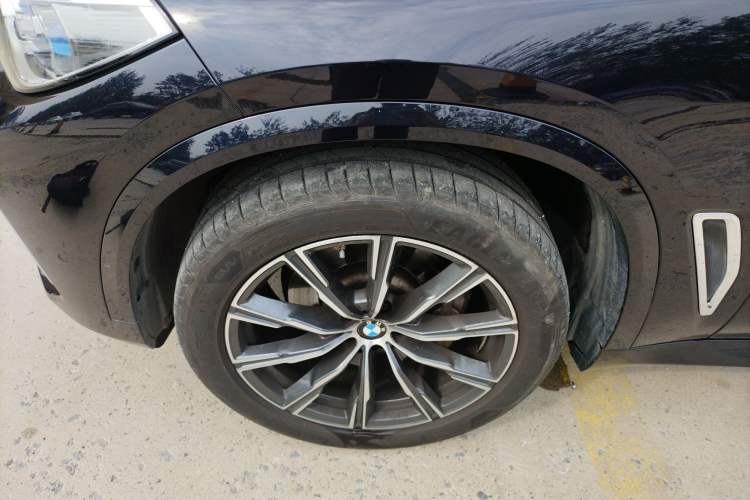 Used BMW X5 2022 Restyled xDrive 30Li Luxury Version M Sport Package
