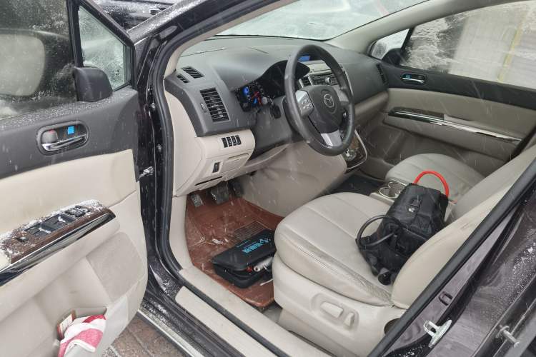 Used Mazda Mazda 8 2013 2.5L Ultimate Edition
