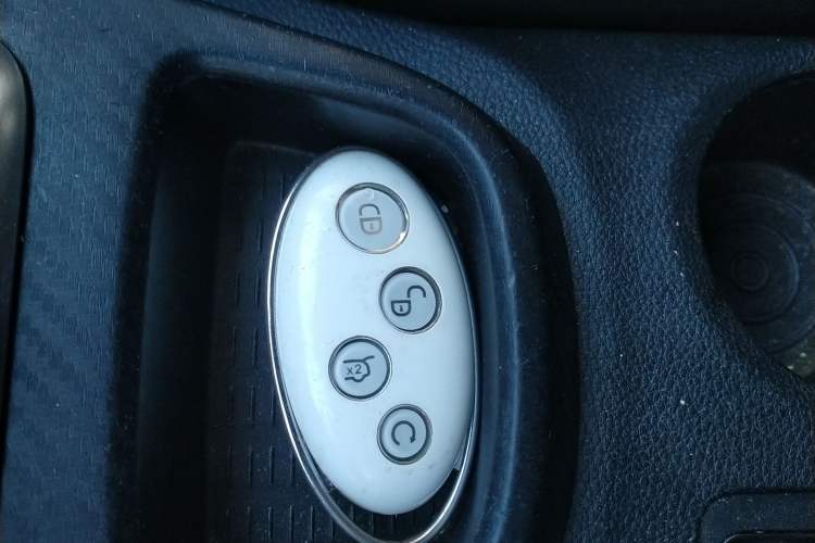 Used BYD Yuan New Energy 2018 EV360 Smart Connect Cool Edition
