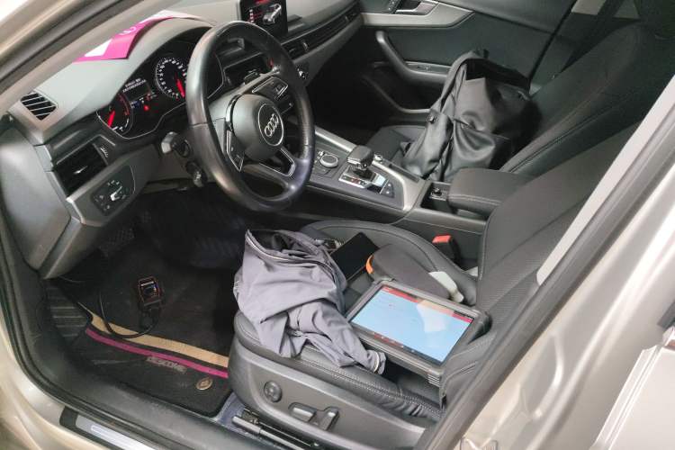 Used Audi A4L 2019 40 TFSI Ambition China VI
