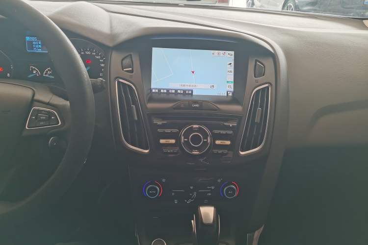 Used Ford Focus 2017 Hatchback 1.6L Automatic Fashion Edition Smart Drive Version