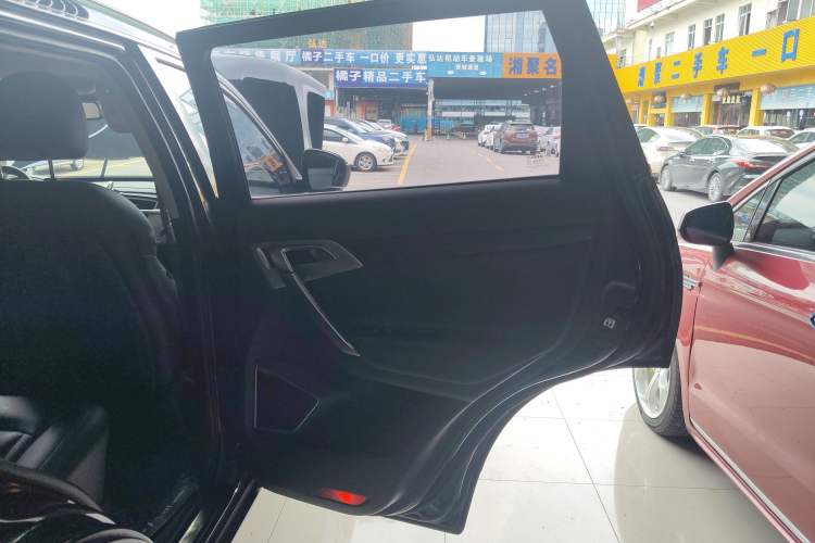 Used Geely Auto Emgrand X7 Sport 2016 1.8TD Automatic Smart Model
