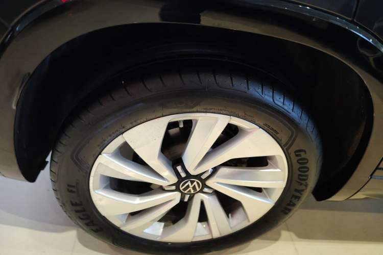 Used Volkswagen Tayron X 2020 330TSI Two-Wheel Drive Luxury Smart Connectivity Version
