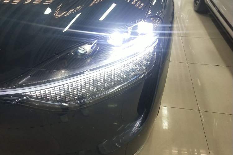 Used Hima AITO M9 2025 Extended-Range Ultra Version 52 kWh 6-Seater