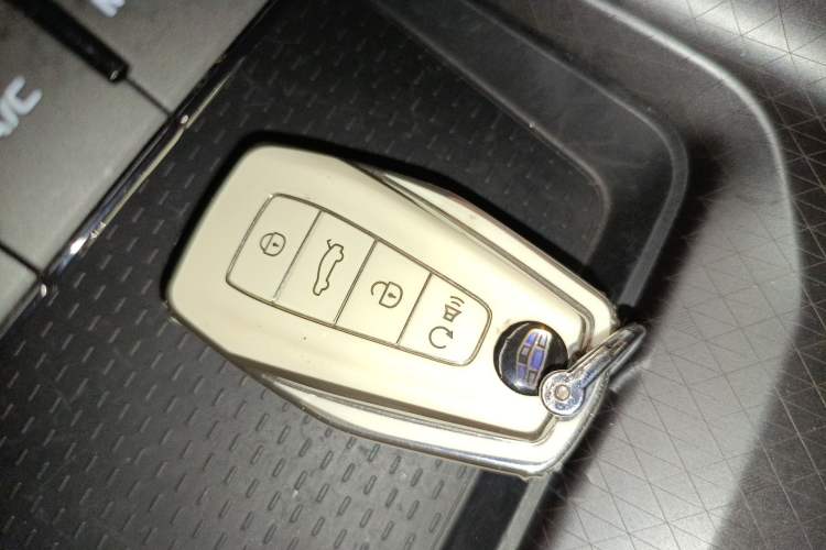 Used Geely Auto Preface 2023 1.5TD Fuyao Version
