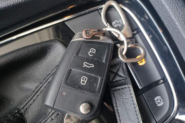 Used Skoda Kodiaq 2018 Facelifted TSI330 5-Seater Two-Wheel-Drive Luxury Enjoyment Edition
