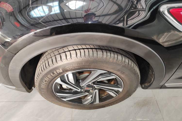 Used Hongqi HS5 2022 Revised Version 2.0T Smart Connect Flagship Edition