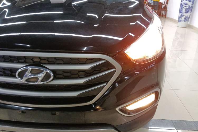 Used Hyundai ix35 2013 2.0L Automatic Two-Wheel Drive Smart GLS China IV Standard