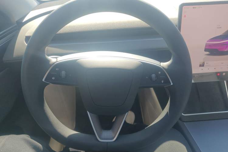 Used Tesla Model Y 2025 Long-Range All-Wheel Drive First Edition