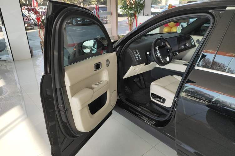 Used Li Auto L7 2023 Max model
