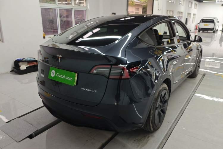 Used Tesla Model Y 2024 Rear-Wheel-Drive Version
